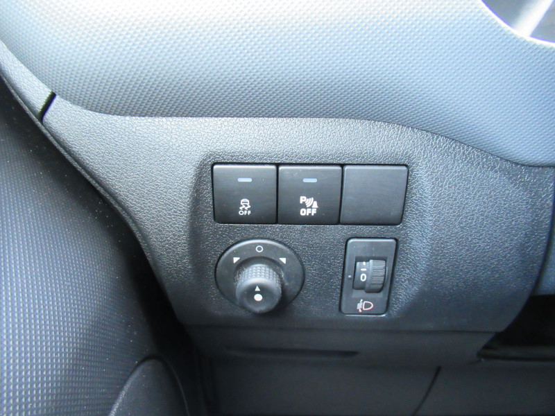 Photo 11 de l'offre de CITROEN BERLINGO XL 1.6 BLUEHDI 100 CABINE APPROFONDIE CONFORT à 14990€ chez J'NOV AUTO