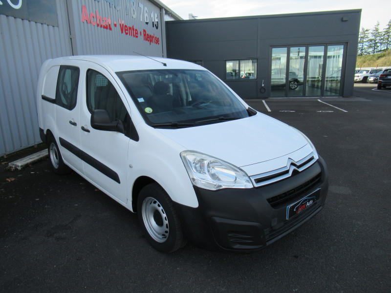 Photo 2 de l'offre de CITROEN BERLINGO XL 1.6 BLUEHDI 100 CABINE APPROFONDIE CONFORT à 14990€ chez J'NOV AUTO