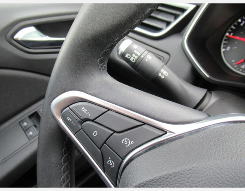 Photo 12 de l'offre de RENAULT CLIO V 1.0 SCE 65CH BUSINESS -21 à 11790€ chez J'NOV AUTO