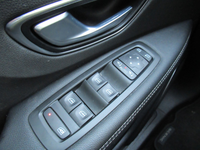 Photo 6 de l'offre de RENAULT SCENIC IV 1.3 TCE 140CH INTENS EDC - 21 à 17490€ chez J'NOV AUTO