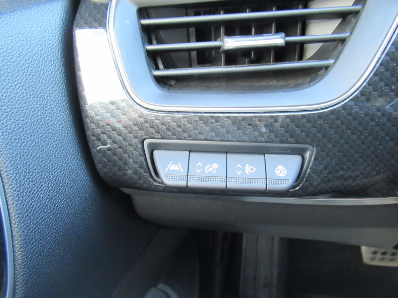 Photo 18 de l'offre de RENAULT ARKANA 1.6 E-TECH HYBRIDE 145CH ENGINEERED -22 à 22490€ chez J'NOV AUTO