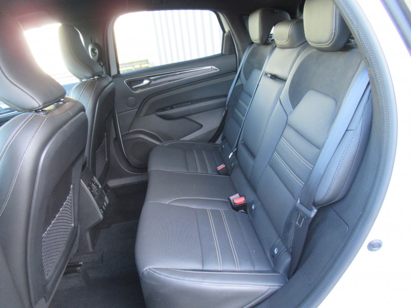 Photo 5 de l'offre de RENAULT ARKANA 1.6 E-TECH HYBRIDE 145CH ENGINEERED -22 à 22490€ chez J'NOV AUTO