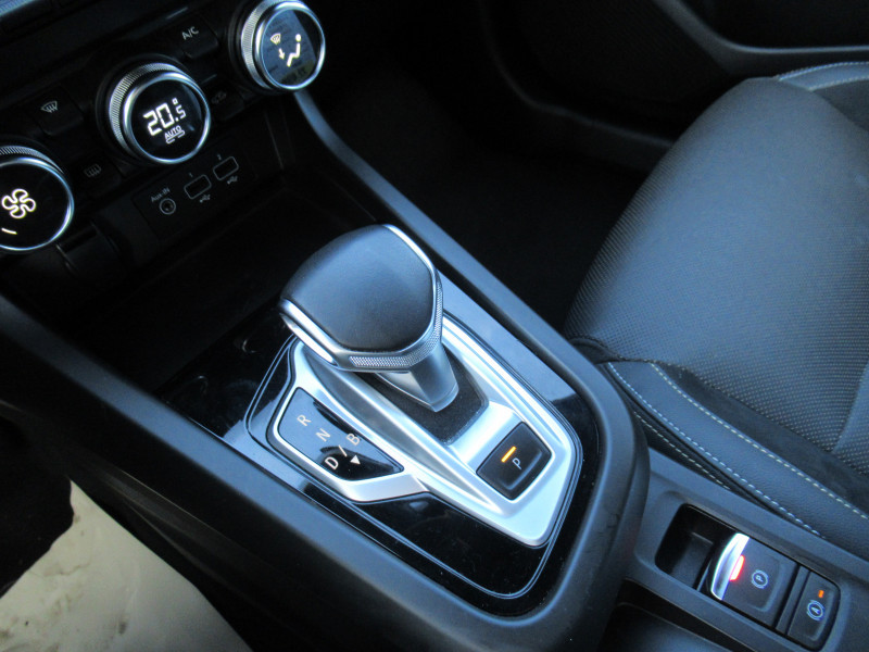 Photo 17 de l'offre de RENAULT ARKANA 1.6 E-TECH HYBRIDE 145CH ENGINEERED -22 à 22490€ chez J'NOV AUTO