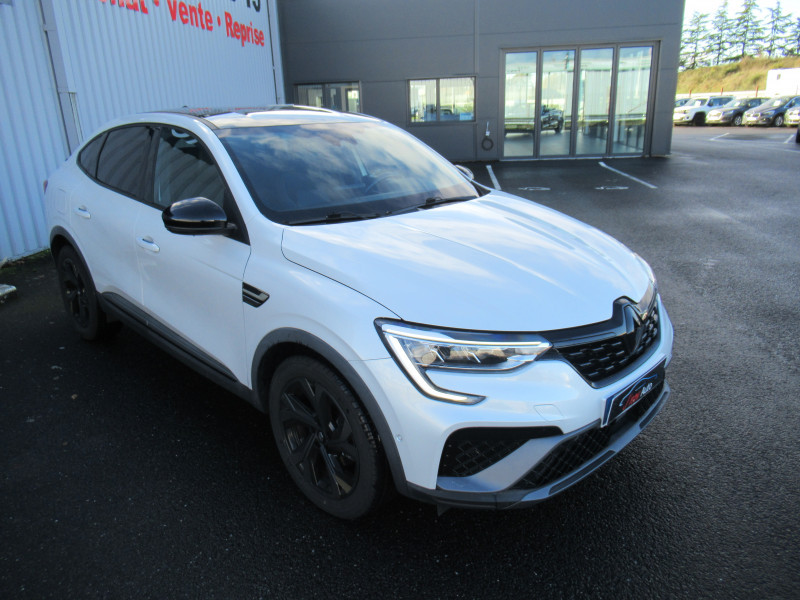 Photo 2 de l'offre de RENAULT ARKANA 1.6 E-TECH HYBRIDE 145CH ENGINEERED -22 à 22490€ chez J'NOV AUTO