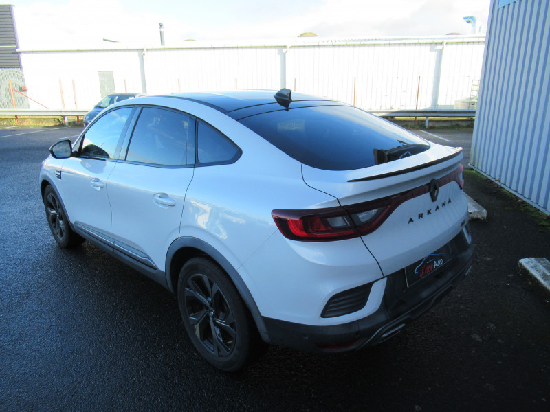 Photo 3 de l'offre de RENAULT ARKANA 1.6 E-TECH HYBRIDE 145CH ENGINEERED -22 à 22490€ chez J'NOV AUTO