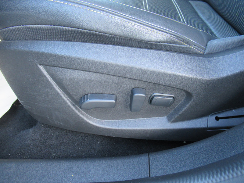 Photo 13 de l'offre de RENAULT ARKANA 1.6 E-TECH HYBRIDE 145CH ENGINEERED -22 à 22490€ chez J'NOV AUTO