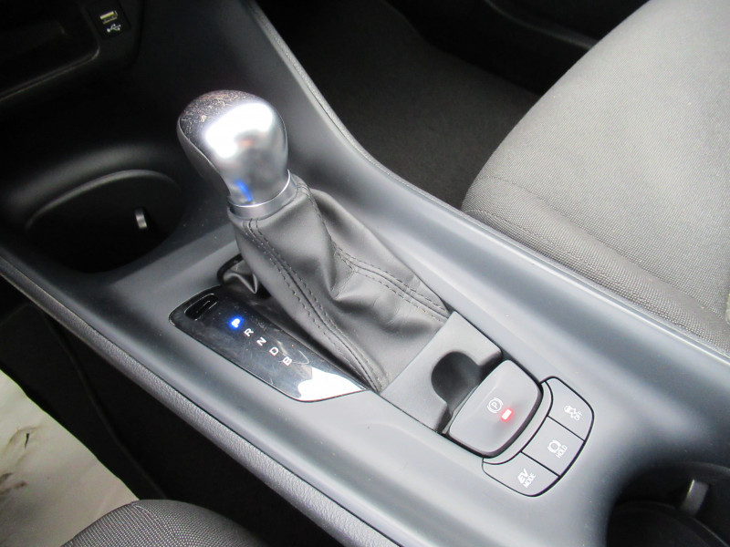 Photo 17 de l'offre de TOYOTA C-HR 1.8 HYBRIDE 122CH DYNAMIC BUSINESS E-CVT + PROGRAMME BEYOND ZERO ACADEMY à 20990€ chez J'NOV AUTO