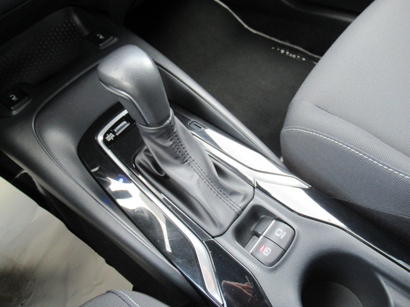 Photo 13 de l'offre de TOYOTA COROLLA TOURING SPT 184H DYNAMIC BUSINESS + PROGRAMME BEYOND ZERO ACADEMY MY22 à 19990€ chez J'NOV AUTO