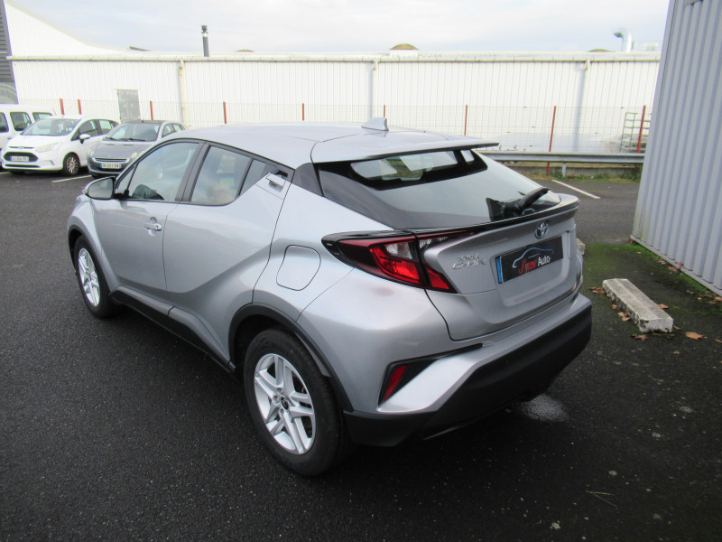 Photo 3 de l'offre de TOYOTA C-HR 1.8 HYBRIDE 122CH DYNAMIC BUSINESS E-CVT + PROGRAMME BEYOND ZERO ACADEMY à 20990€ chez J'NOV AUTO