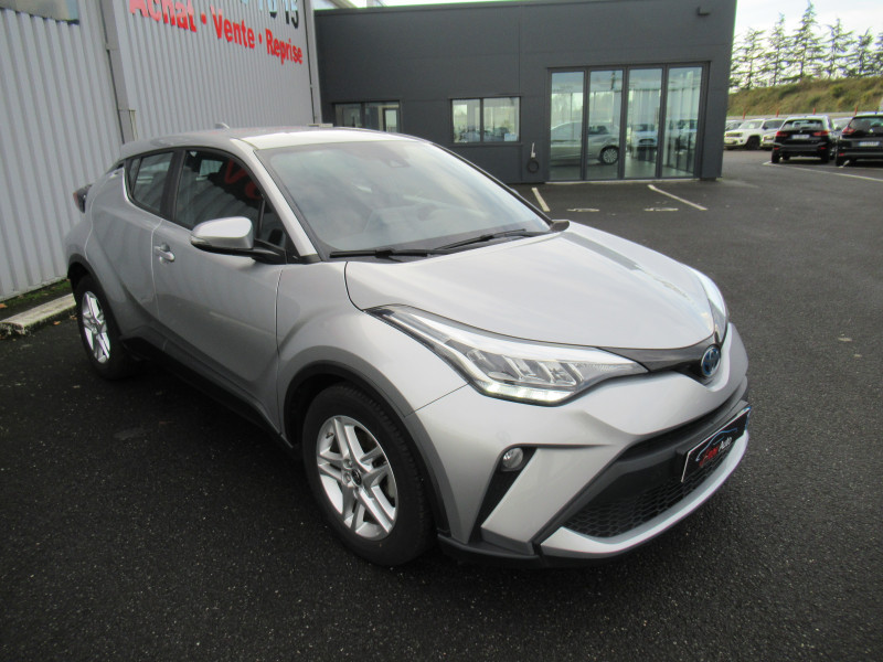 Photo 2 de l'offre de TOYOTA C-HR 1.8 HYBRIDE 122CH DYNAMIC BUSINESS E-CVT + PROGRAMME BEYOND ZERO ACADEMY à 20990€ chez J'NOV AUTO