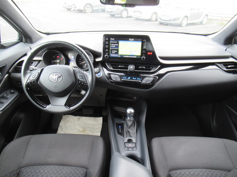 Photo 6 de l'offre de TOYOTA C-HR 1.8 HYBRIDE 122CH DYNAMIC BUSINESS E-CVT + PROGRAMME BEYOND ZERO ACADEMY à 20990€ chez J'NOV AUTO