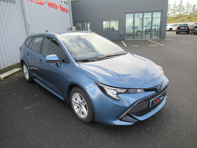 Photo 2 de l'offre de TOYOTA COROLLA TOURING SPT 184H DYNAMIC BUSINESS + PROGRAMME BEYOND ZERO ACADEMY MY22 à 19990€ chez J'NOV AUTO