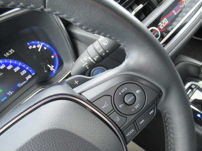 Photo 12 de l'offre de TOYOTA COROLLA TOURING SPT 184H DYNAMIC BUSINESS + PROGRAMME BEYOND ZERO ACADEMY MY22 à 19990€ chez J'NOV AUTO