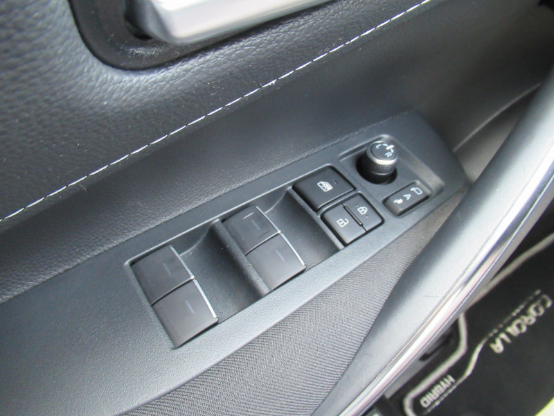 Photo 17 de l'offre de TOYOTA COROLLA TOURING SPT 184H DYNAMIC BUSINESS + PROGRAMME BEYOND ZERO ACADEMY MY22 à 19990€ chez J'NOV AUTO