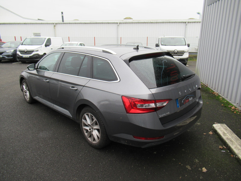 Photo 3 de l'offre de SKODA SUPERB COMBI 1.5 TSI ACT 150CH BUSINESS DSG7 à 24990€ chez J'NOV AUTO