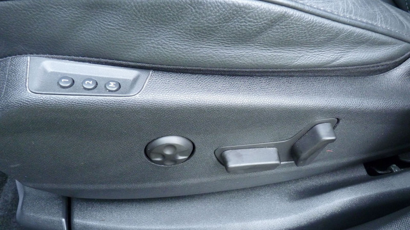 Photo 12 de l'offre de DS DS 7 CROSSBACK BLUEHDI 180CH GRAND CHIC AUTOMATIQUE 128G à 22490€ chez Vent d'ouest automobiles