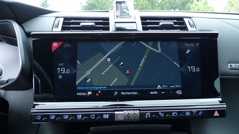 Photo 10 de l'offre de DS DS 7 CROSSBACK BLUEHDI 180CH GRAND CHIC AUTOMATIQUE 128G à 22490€ chez Vent d'ouest automobiles