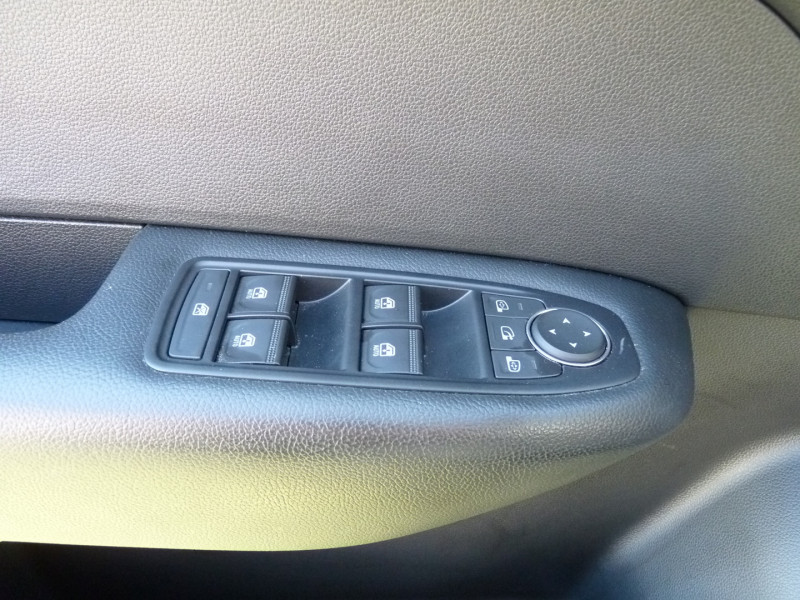 Photo 13 de l'offre de RENAULT ARKANA 1.6 E-TECH HYBRIDE 145CH EVOLUTION -22 à 20990€ chez Vent d'ouest automobiles