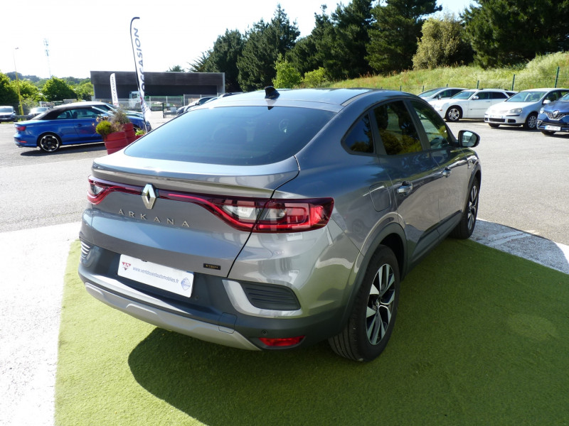 Photo 4 de l'offre de RENAULT ARKANA 1.6 E-TECH HYBRIDE 145CH EVOLUTION -22 à 20990€ chez Vent d'ouest automobiles