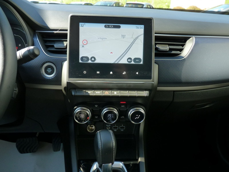 Photo 9 de l'offre de RENAULT ARKANA 1.6 E-TECH HYBRIDE 145CH EVOLUTION -22 à 20990€ chez Vent d'ouest automobiles