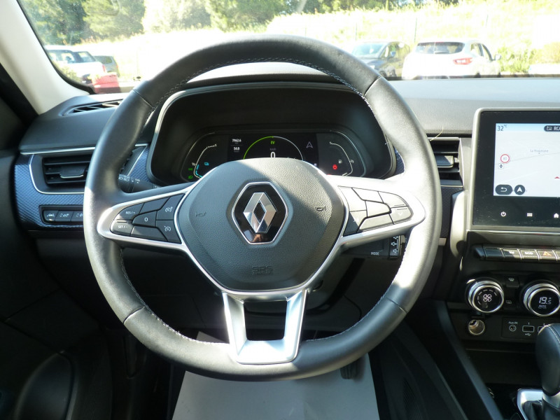 Photo 8 de l'offre de RENAULT ARKANA 1.6 E-TECH HYBRIDE 145CH EVOLUTION -22 à 20990€ chez Vent d'ouest automobiles