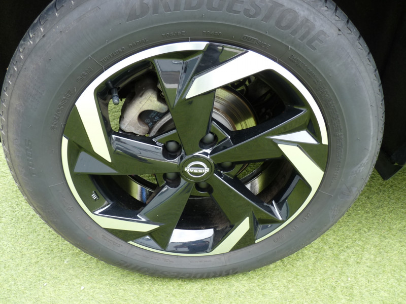 Photo 16 de l'offre de NISSAN JUKE 1.0 DIG-T 114CH SHADOW 2023.5 à 18990€ chez Vent d'ouest automobiles