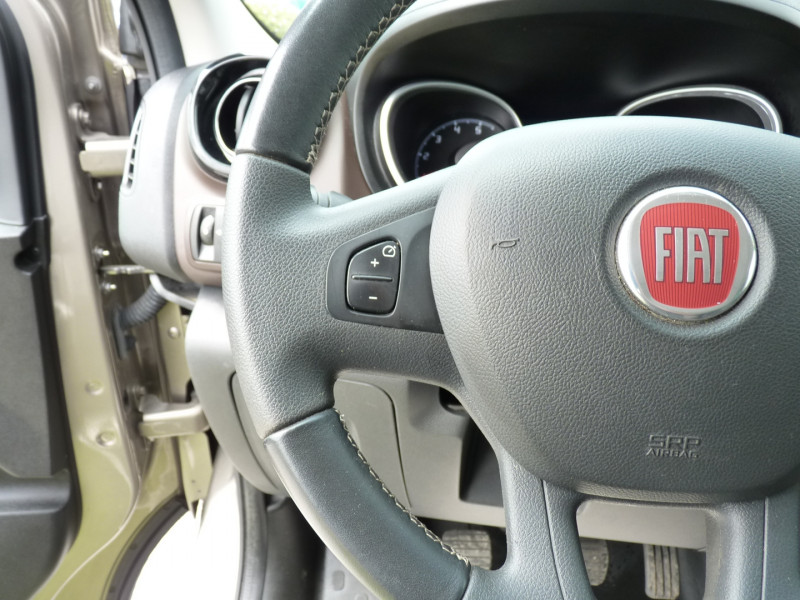 Photo 9 de l'offre de FIAT TALENTO PANORAMA 1.2 LH1 1.6 MULTIJET 120CH TPMR 6 PLACES à 24990€ chez Vent d'ouest automobiles