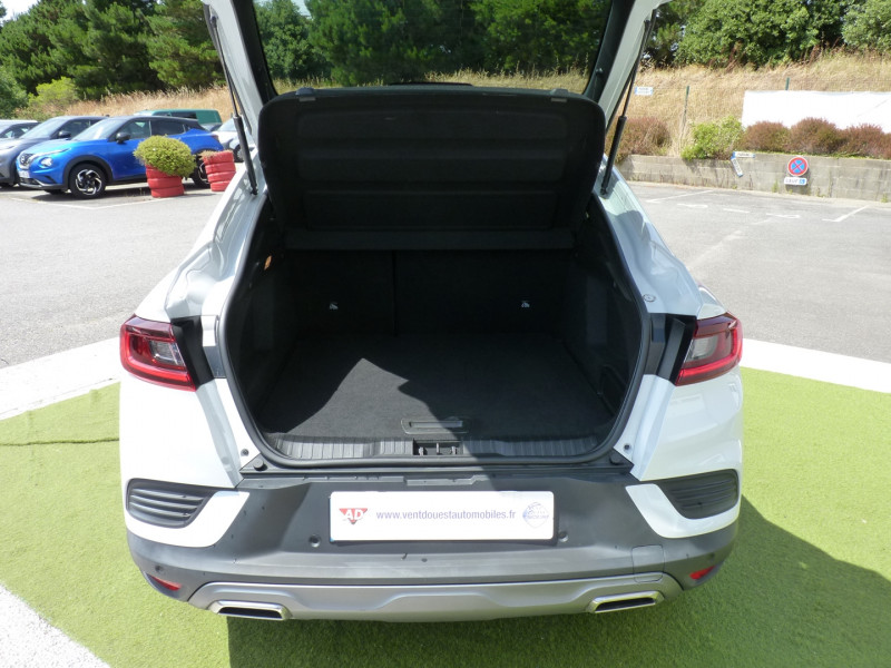 Photo 15 de l'offre de RENAULT ARKANA 1.6 E-TECH HYBRIDE 145CH ENGINEERED -22 à 22490€ chez Vent d'ouest automobiles