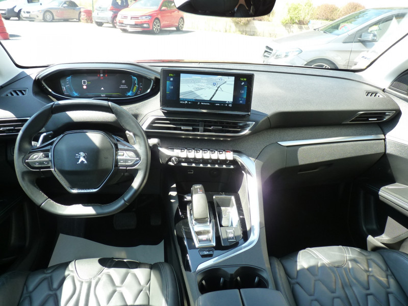 Photo 7 de l'offre de PEUGEOT 3008 HYBRID4 300CH ALLURE PACK E-EAT8 à 21990€ chez Vent d'ouest automobiles