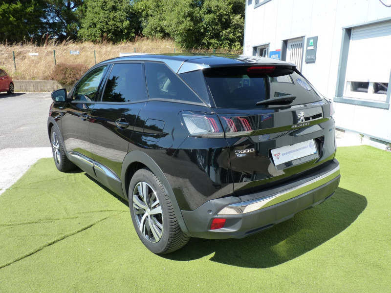 Photo 3 de l'offre de PEUGEOT 3008 HYBRID4 300CH ALLURE PACK E-EAT8 à 21990€ chez Vent d'ouest automobiles