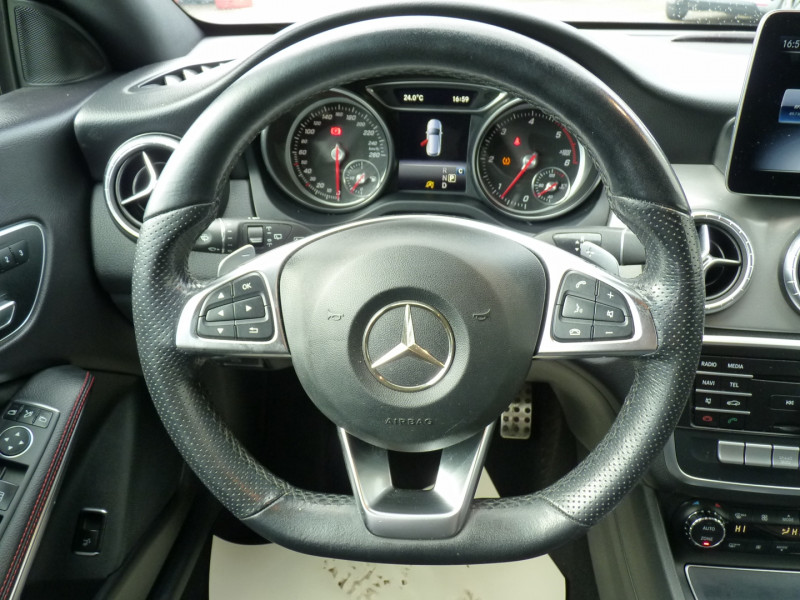 Photo 8 de l'offre de MERCEDES-BENZ CLA SHOOTING BRAKE 200 D FASCINATION 7G-DCT EURO6C à 23990€ chez Vent d'ouest automobiles