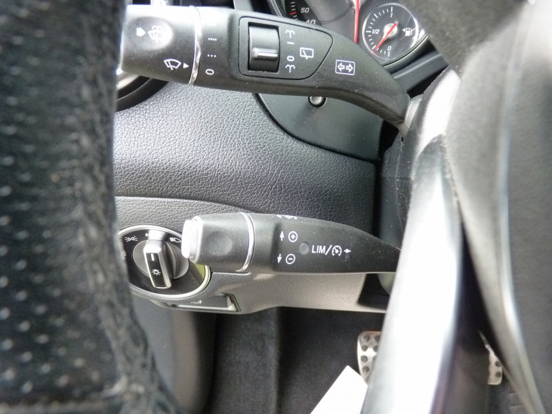 Photo 11 de l'offre de MERCEDES-BENZ CLA SHOOTING BRAKE 200 D FASCINATION 7G-DCT EURO6C à 23990€ chez Vent d'ouest automobiles