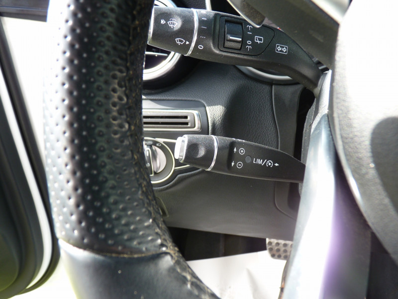 Photo 11 de l'offre de MERCEDES-BENZ GLC 220 D 170CH EXECUTIVE 4MATIC 9G-TRONIC à 24490€ chez Vent d'ouest automobiles