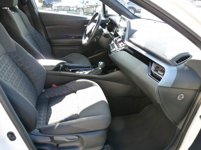Photo 5 de l'offre de TOYOTA C-HR 184H DISTINCTIVE 2WD E-CVT MY20 à 22490€ chez Vent d'ouest automobiles