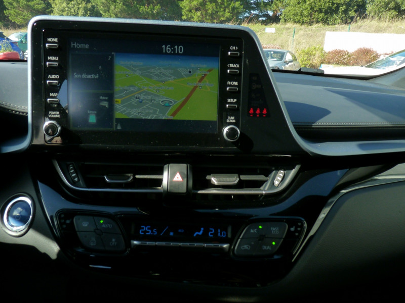 Photo 10 de l'offre de TOYOTA C-HR 184H DISTINCTIVE 2WD E-CVT MY20 à 22490€ chez Vent d'ouest automobiles