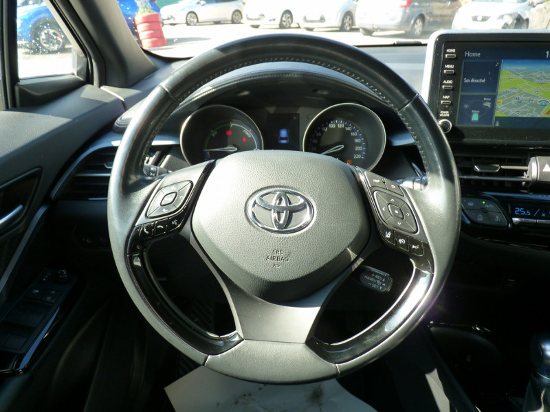 Photo 8 de l'offre de TOYOTA C-HR 184H DISTINCTIVE 2WD E-CVT MY20 à 22490€ chez Vent d'ouest automobiles