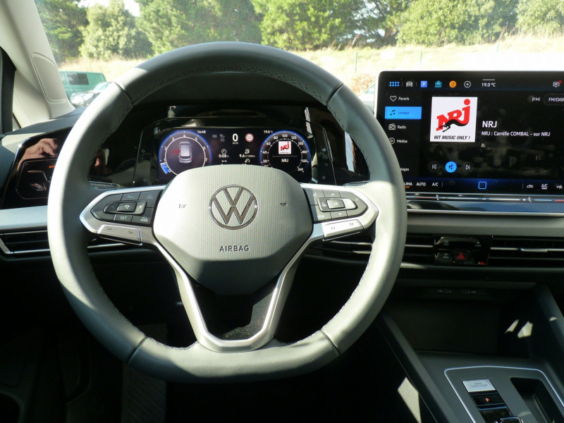 Photo 8 de l'offre de VOLKSWAGEN GOLF VIII 1.5 ETSI EVO2 116CH VW EDITION DSG7 à 28990€ chez Vent d'ouest automobiles