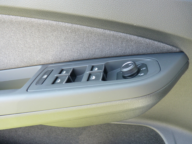 Photo 14 de l'offre de VOLKSWAGEN GOLF VIII 1.5 ETSI EVO2 116CH VW EDITION DSG7 à 28990€ chez Vent d'ouest automobiles