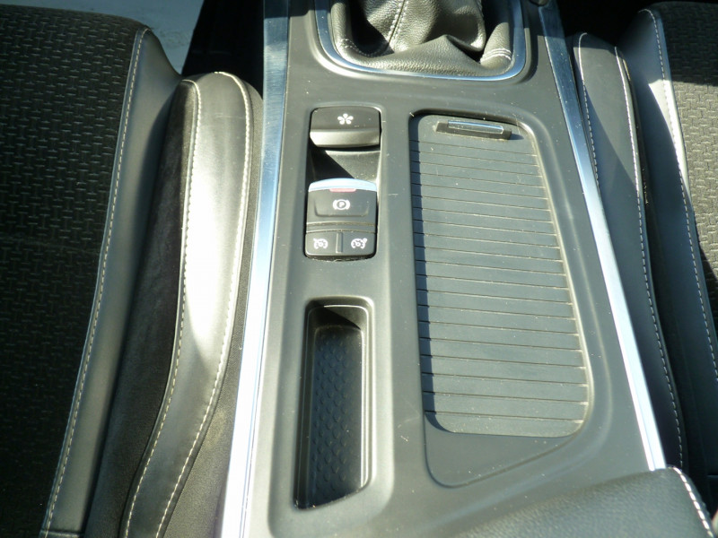 Photo 11 de l'offre de RENAULT MEGANE IV 1.2 TCE 130CH ENERGY INTENS à 13490€ chez Vent d'ouest automobiles