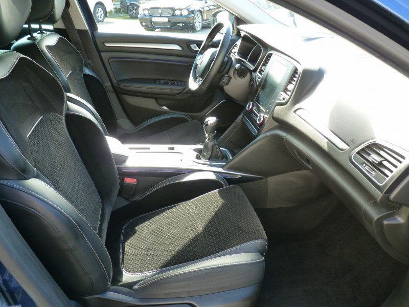 Photo 5 de l'offre de RENAULT MEGANE IV 1.2 TCE 130CH ENERGY INTENS à 13490€ chez Vent d'ouest automobiles