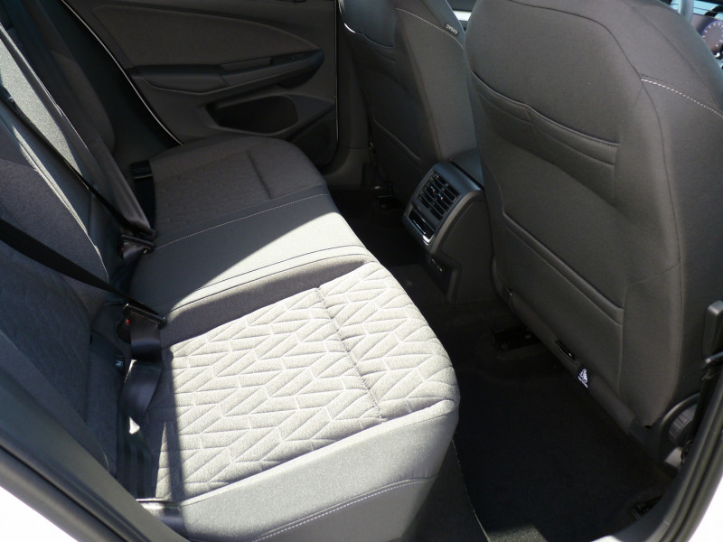 Photo 6 de l'offre de VOLKSWAGEN GOLF VIII 1.5 ETSI EVO2 116CH VW EDITION DSG7 à 28990€ chez Vent d'ouest automobiles