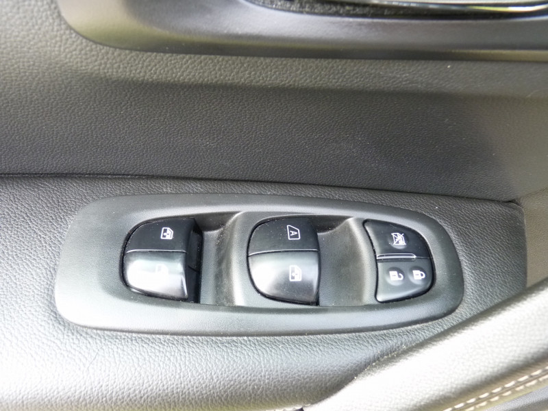 Photo 12 de l'offre de RENAULT KADJAR 1.5 DCI 110CH ENERGY INTENS EDC ECOÂ² à 13490€ chez Vent d'ouest automobiles