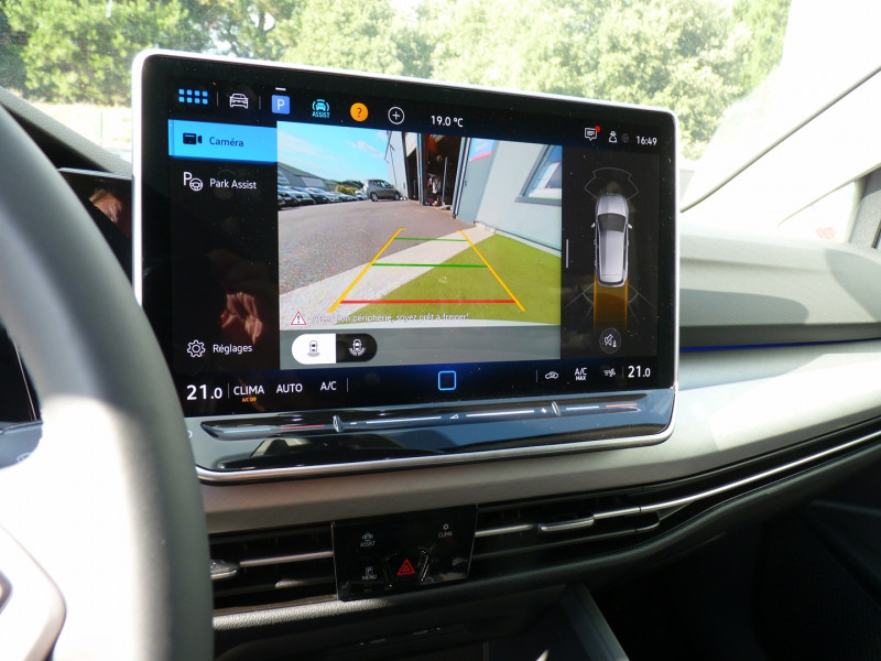 Photo 12 de l'offre de VOLKSWAGEN GOLF VIII 1.5 ETSI EVO2 116CH VW EDITION DSG7 à 28990€ chez Vent d'ouest automobiles