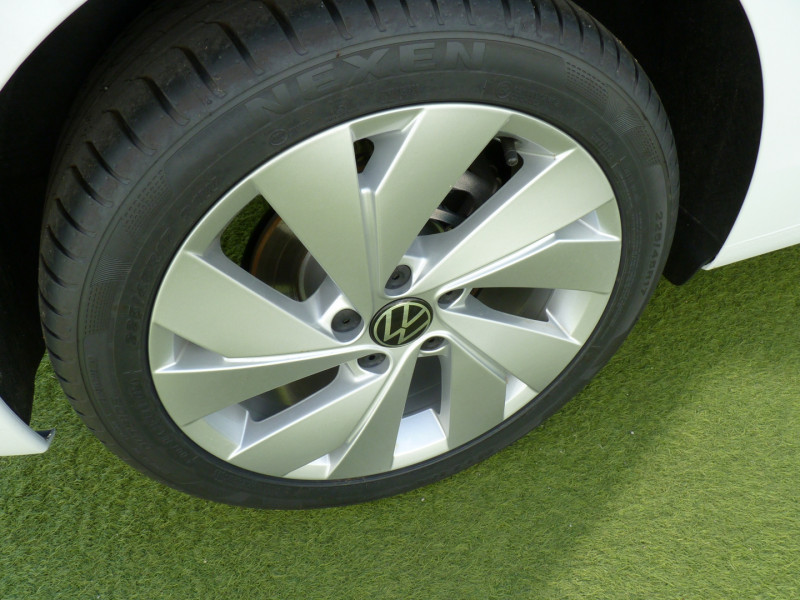 Photo 17 de l'offre de VOLKSWAGEN GOLF VIII 1.5 ETSI EVO2 116CH VW EDITION DSG7 à 28990€ chez Vent d'ouest automobiles