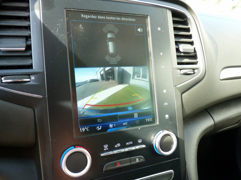 Photo 12 de l'offre de RENAULT MEGANE IV 1.2 TCE 130CH ENERGY INTENS à 13490€ chez Vent d'ouest automobiles