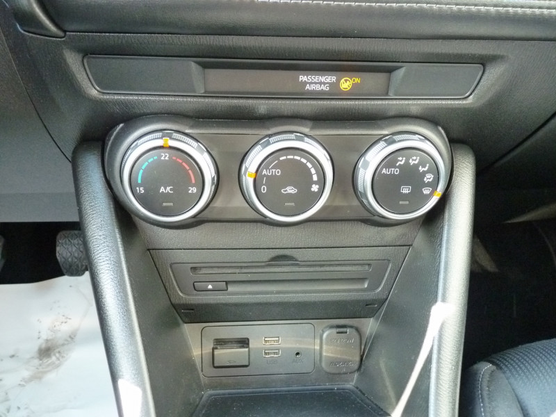 Photo 10 de l'offre de MAZDA CX-3 1.8 SKYACTIV-D 115CH ELEGANCE EURO6D-T à 11490€ chez Vent d'ouest automobiles