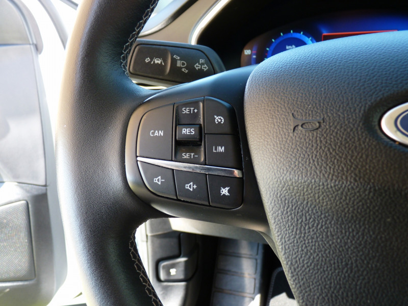 Photo 9 de l'offre de FORD FOCUS SW 1.5 ECOBLUE 120CH TITANIUM X BVA à 16990€ chez Vent d'ouest automobiles