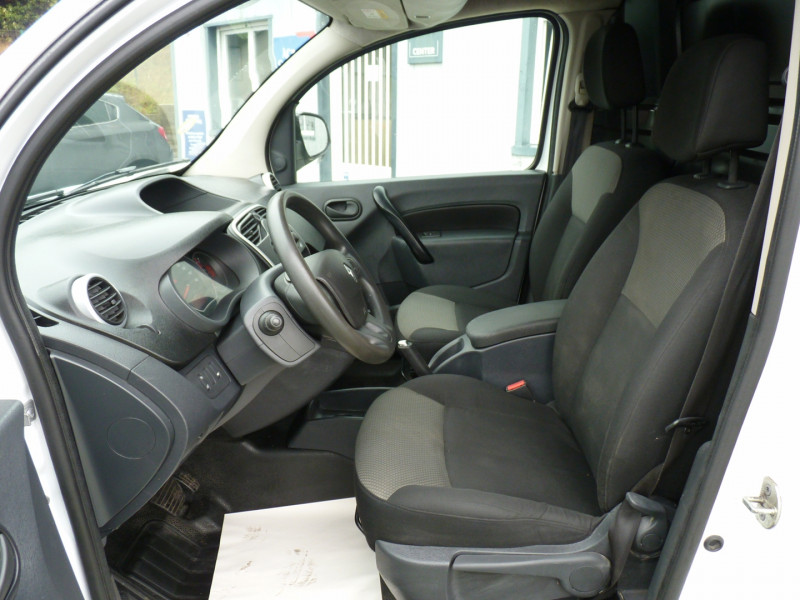 Photo 5 de l'offre de RENAULT KANGOO II EXPRESS 1.5 DCI 90CH CONFORT EDC EURO6 à 10990€ chez Vent d'ouest automobiles