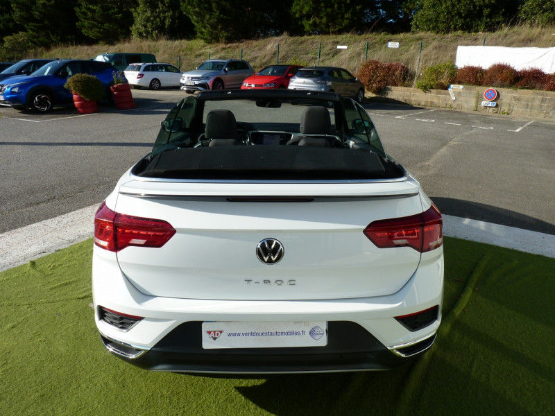 Photo 15 de l'offre de VOLKSWAGEN T-ROC CABRIOLET 1.5 TSI EVO 150CH STYLE DSG7 à 24490€ chez Vent d'ouest automobiles