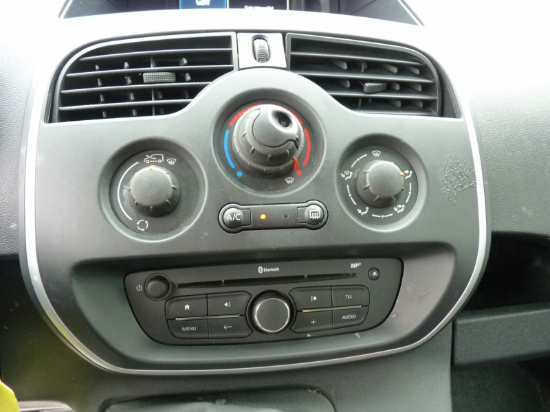 Photo 9 de l'offre de RENAULT KANGOO II EXPRESS 1.5 BLUE DCI 95CH EXTRA R-LINK à 10490€ chez Vent d'ouest automobiles